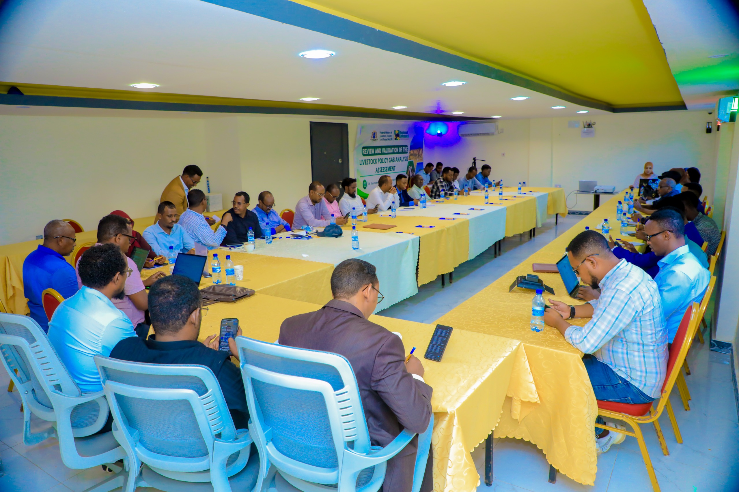 Wasaaradda Xannaanada Xoolaha, Dhirta iyo Daaqa, oo kaashanaysa Mashruuca Regional Livestock Programme, oo Mercy Corps Hirgelinayso oo Muqdisho ku qabatay