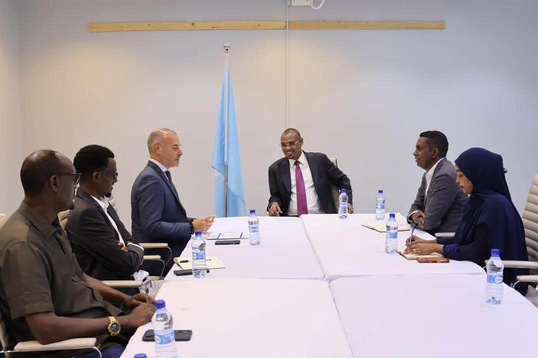 Wasiirka Wasaaradda Xannaanada Xoolaha, Dhirta iyo Daaqa Xukuumadda Federaalka Soomaaliya, Mudane Hassan Hussein Mohamed Eeley, oo kulan xoojinta iskaashiga iyo wada-shaqeynta la yeeshay Madaxa Hay’adda UNDP